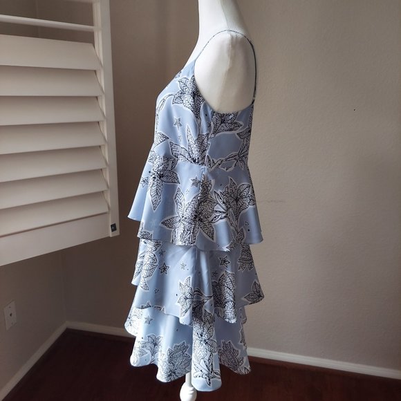 CeCe By Cynthia Steffe Nia Tiered Dress Sleeveless Lt Blue Sz 2 - Picture 5 of 9